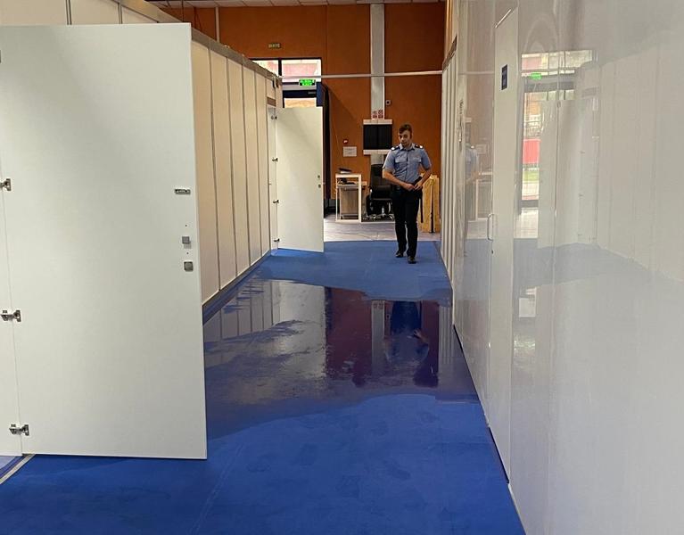 Inundatie la sediul BEC, Foto: Hotnews