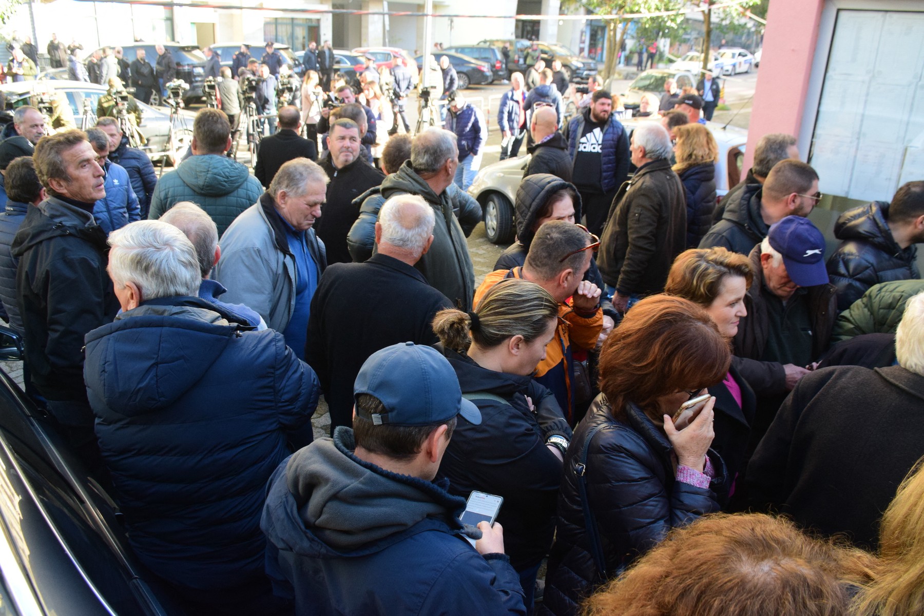 Στη φυλακή παραμένει ο Αλβανός ευρωβουλευτής που εκλέχθηκε στην Ελλάδα.  Το δικαστήριο αρνήθηκε την αποφυλάκισή του