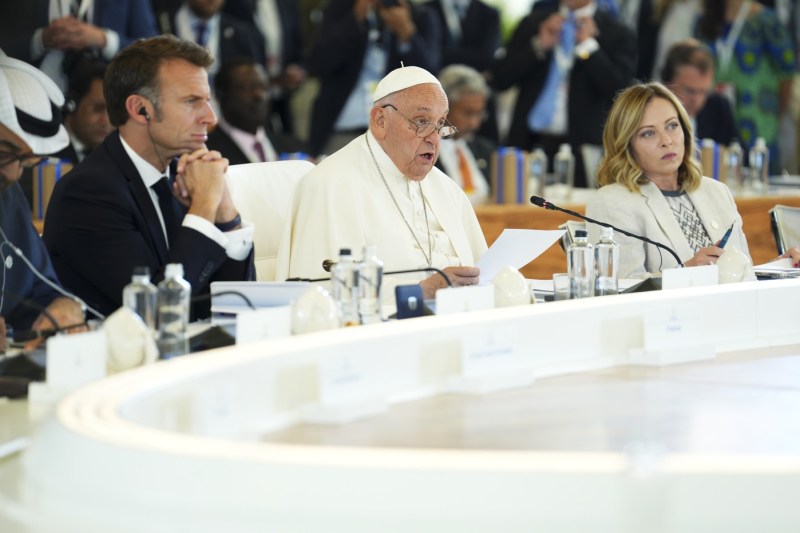 Papa Francisc, la summitul G7 din Italia