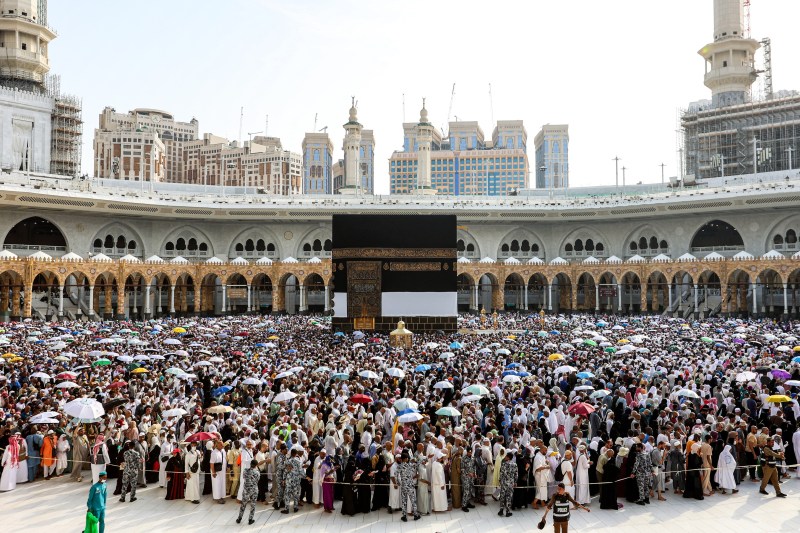 Pelerinaj la Mecca: „Erau cadavre pe jos. Am văzut oameni murind de epuizare”