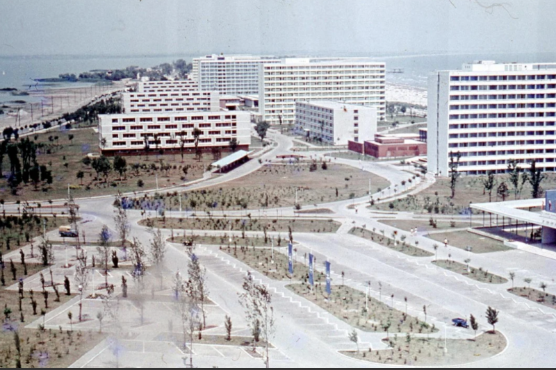 Statiunea Mamaia, construita in1960-1963/ FOTO Arhiva Foto a Uniunii Arhitecților din România via B365.ro