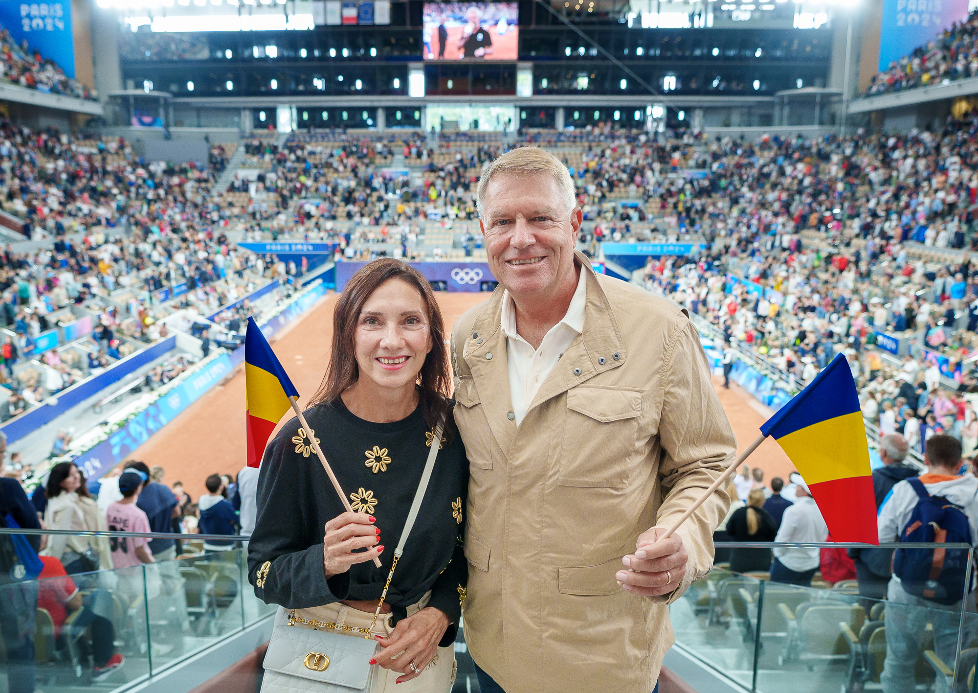 PHOTO Klaus Iohannis was current, along with Carmen Iohannis, two of the video games of Romanian athletes on the Olympic Video games.  “Come on, Workforce Romania!”  – Sizzling information.ro