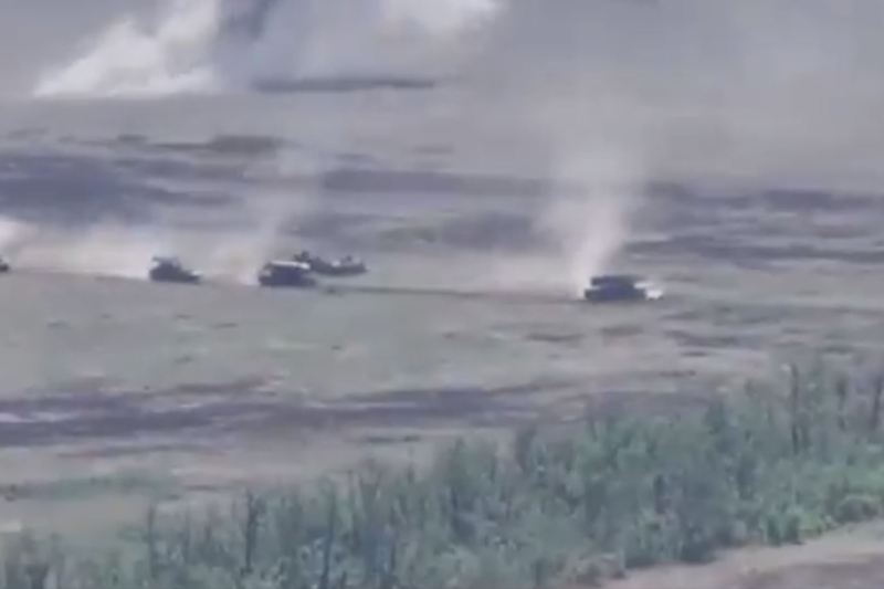 VIDEO Ucraina: Rușii au încercat cel mai mare atac mecanizat din ultimele patru luni, cu 57 de blindate
