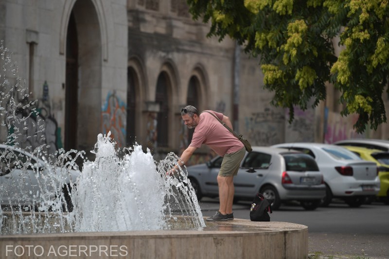 Canicula si disconfort termic accentuat in Bucuresti. Foto: Agerpres