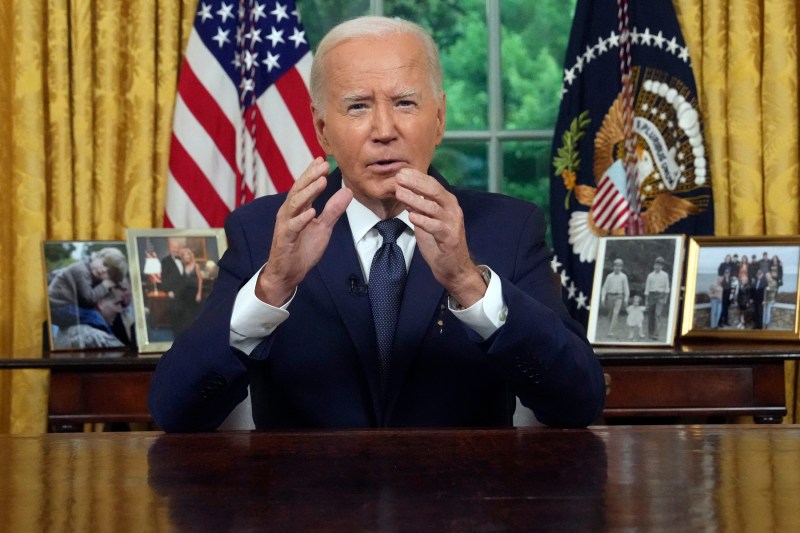 Președintele american Joe Biden ține un discurs rar din Biroul Oval, după tentativa de asasinare a lui Donald Trump. Foto: Pool/ABACA / Abaca Press / Profimedia