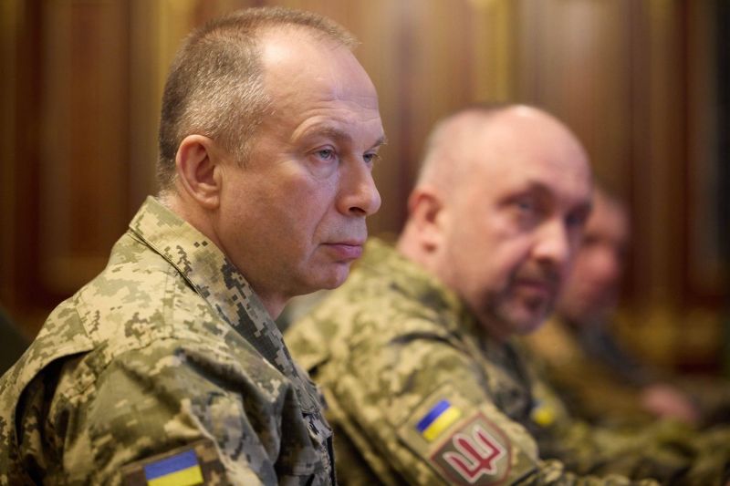 Anunțul surprinzător al comandantului armatei ucrainene Oleksandr Sîrski, într-un moment dificil în care Rusia avansează pe frontul din est