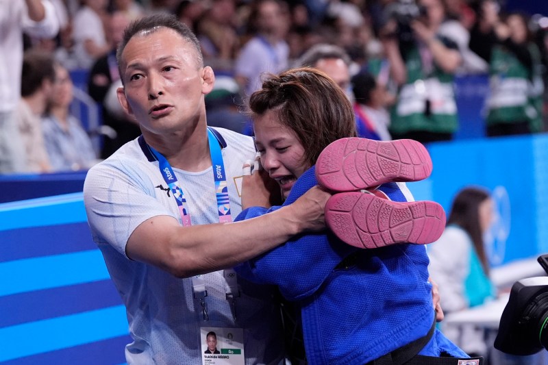 VIDEO Reacția greu de privit a unei japoneze, campioană olimpică la Tokio, după ce a fost eliminată de la JO 2024