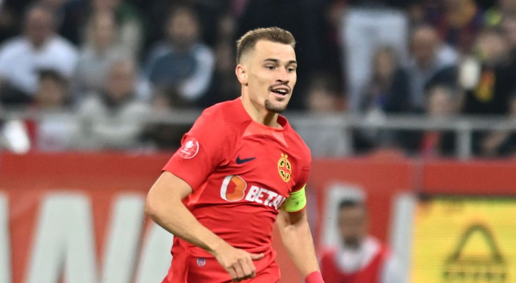 Ionuț Justinian Larie si Darius Dumitru Olaru în meciul de fotbal dintre FCSB si Farul Constanta, contând pentru Play off-ul Superligii Superbet, desfășurat pe Arena Nationala din Bucuresti, sambata 27 aprilie 2024. © FOTO: Răzvan PĂSĂRICĂ/SPORT PICTURES via GOLAZO.ro