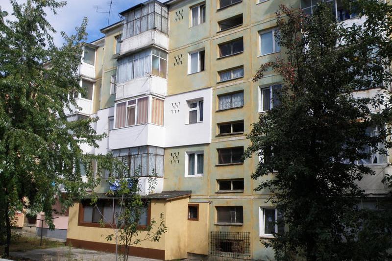 Pitesti: Bloc cu citeva apartamente reabilitate individual, Foto: Hotnews