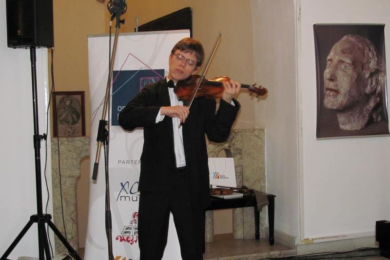 Violonistul ​Alexandru Mălaimare, Foto: Radio Romania