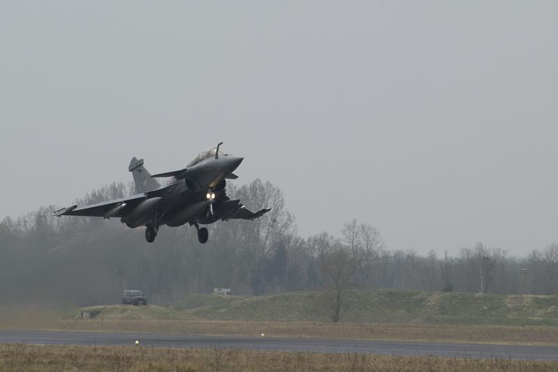 Aparat Dassault Rafale, la baza Saint-Dizier , Foto: Reuters