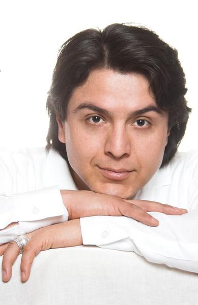 Tenorul Hector Lopez, Foto: Opera Nationala Bucuresti