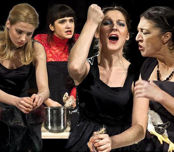 Spectacolul Casa M , Foto: ICR Londra