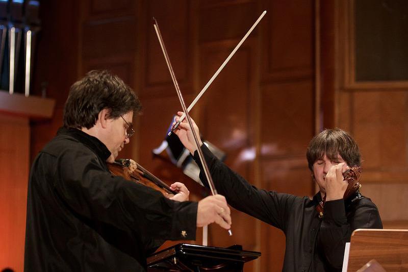 Duelul viorilor: L. Prunaru şi G. Croitoru / foto C-tin Barbu, Foto: Radio Romania Cultural