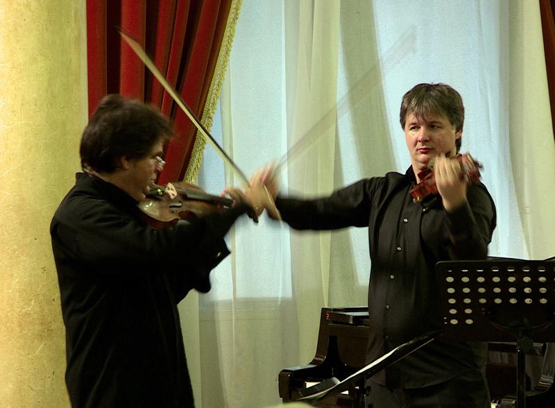 Duelul viorilor la Brasov: foto Virgil Oprina, Foto: Radio Romania