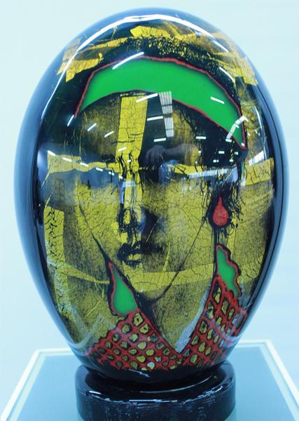 Mihai Topescu: 'Portret de fata cu panglica verde', Foto: ICR