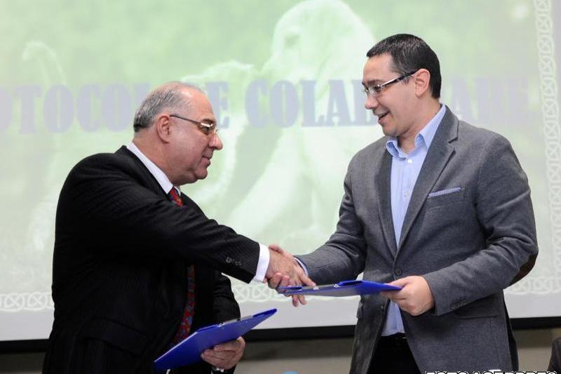 Marius Marinescu si Victor Ponta, la semnarea protocolului de colaborare, Foto: Agerpres