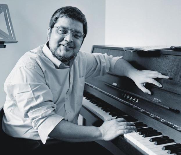 Pianistul Mihai Ungureanu, Foto: Orchestrele si Corurile Radio