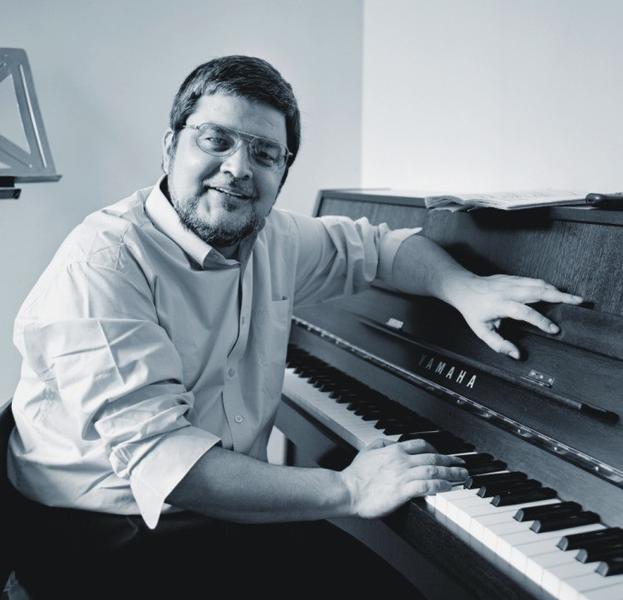 Pianistul Mihai Ungureanu, Foto: Orchestrele si Corurile Radio