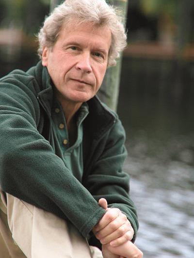 John Perkins, Foto: Editura Litera