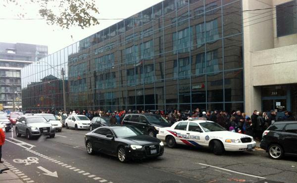 Vot in Toronto, Foto: Hotnews