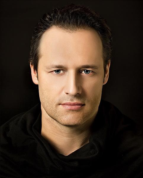 Sascha Goetzel- Özge Balkan, Foto: Orchestrele si Corurile Radio