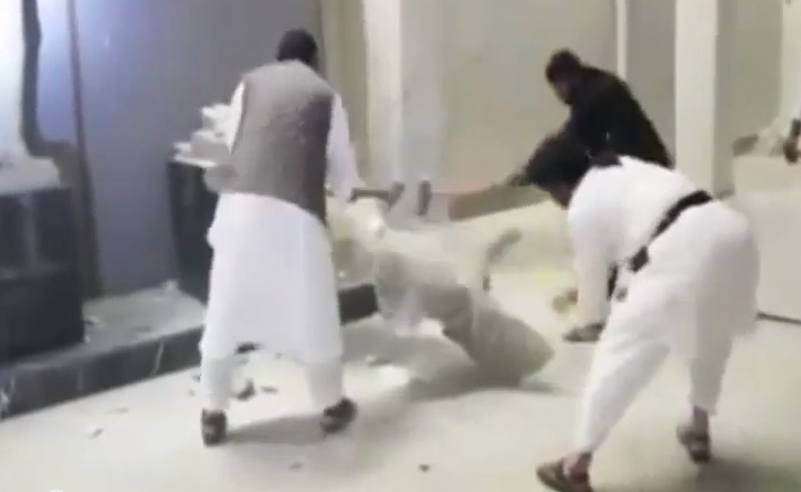 Jihadistii distrug muzeul, Foto: YouTube