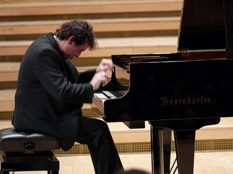 Horia Mihail: Foto Virgil Oprina, Foto: Radio Romania