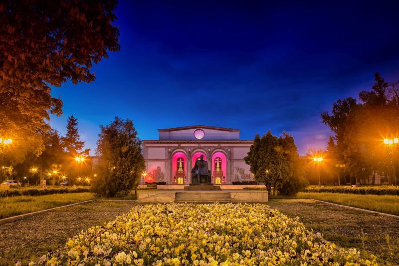 Opera Nationala Bucuresti: foto Cristian Lazarescu, Foto: