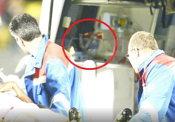 Defibrilatorul care i-ar fi putut salva viata lui Ekeng, Foto: Alex Nicodim/ Gazeta Sporturilor