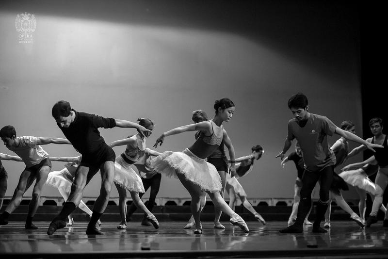 Theme and Variations - repetitii: foto: Cristian Lzrescu, Foto: Opera Nationala Bucuresti