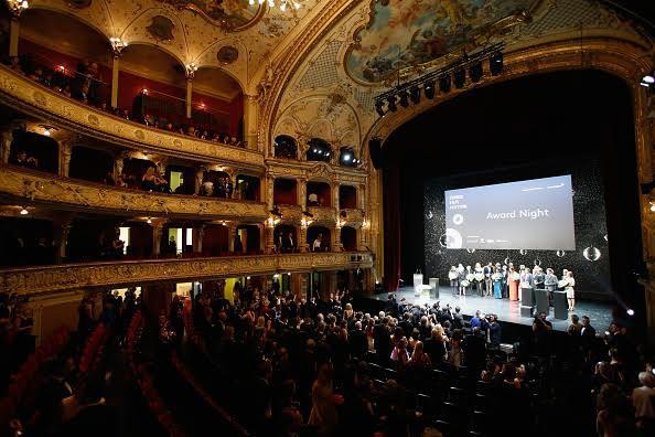 Comedia "Doua Lozuri" premiata la Zurich, Foto: