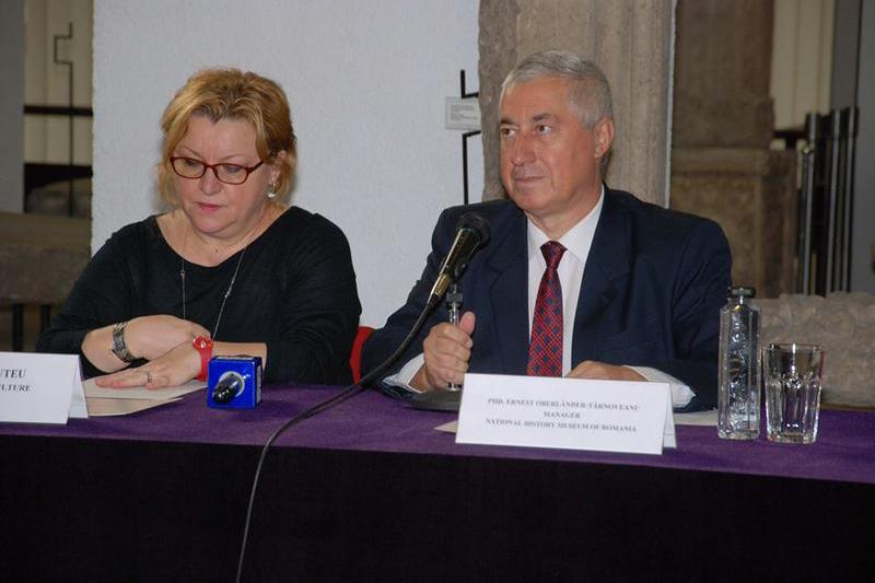 Corina Suteu si Ernest Oberlander Tarnoveanu, Foto: Facebook/ MNIR