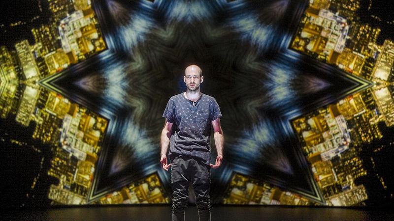 UFO de Ivan Vyrypaev, regia Bobi Pricop: foto Adi Bulboac, Foto: Teatrul National Bucuresti