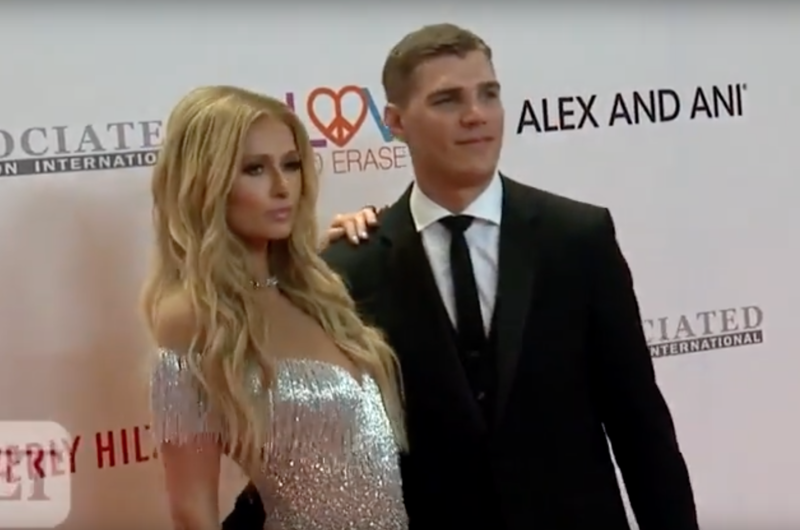 Paris Hilton si Chris Zylka, Foto: Captura YouTube