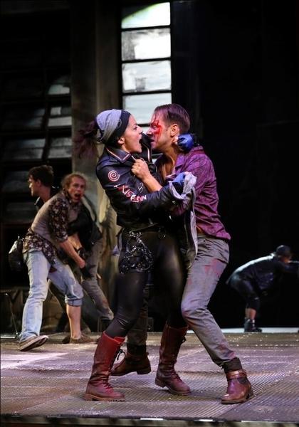 Romeo si Julieta, regia Yuri Kordonsky: foto Florin Ghioca, Foto: TNB