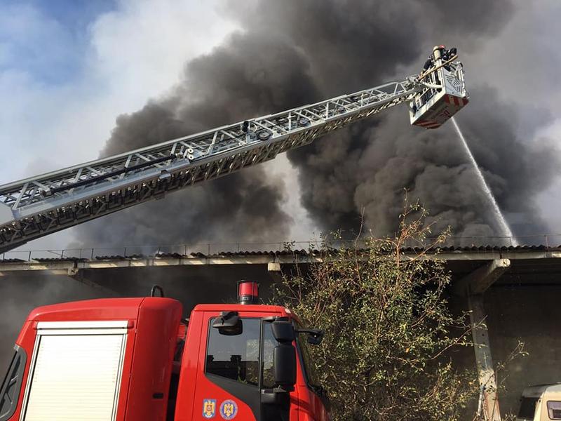 Incendiu la un depozit din Ploiesti, Foto: ISU Prahova