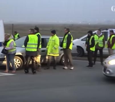 protestatari îmbrăcați cu veste galbene, Foto: YouTube