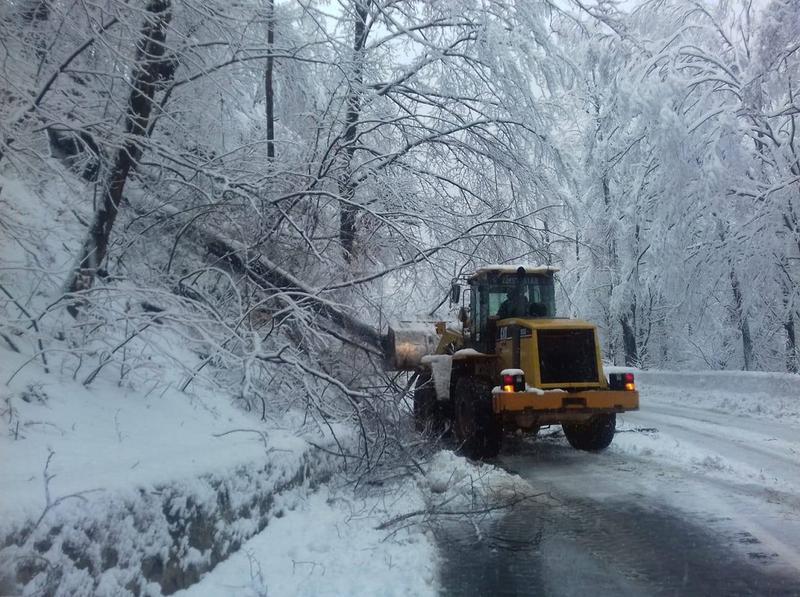 Interventie pe drum inzapezit, Foto: CNAIR