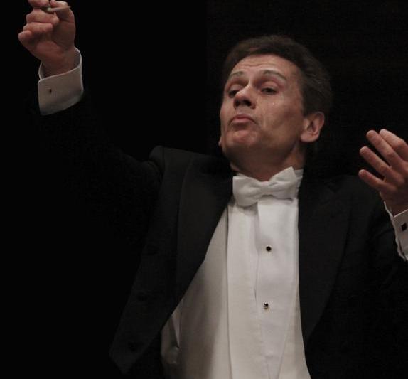 Dirijorul Christian Badea, Foto: Filarmonica George Enescu