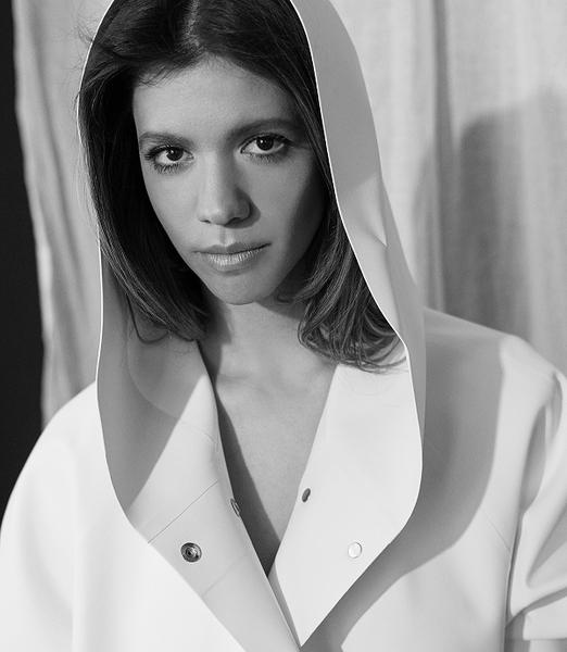 Ada Condeescu, Foto: Poster