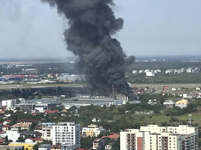 Poza de incendiu in zona baneasa, Foto: USER UPLOADED