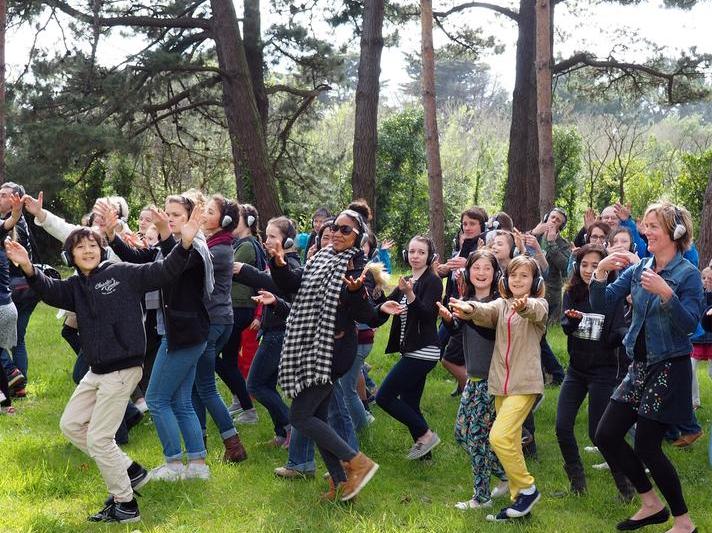 „Happy Manif”, Foto: Teatrul Gong Sibiu