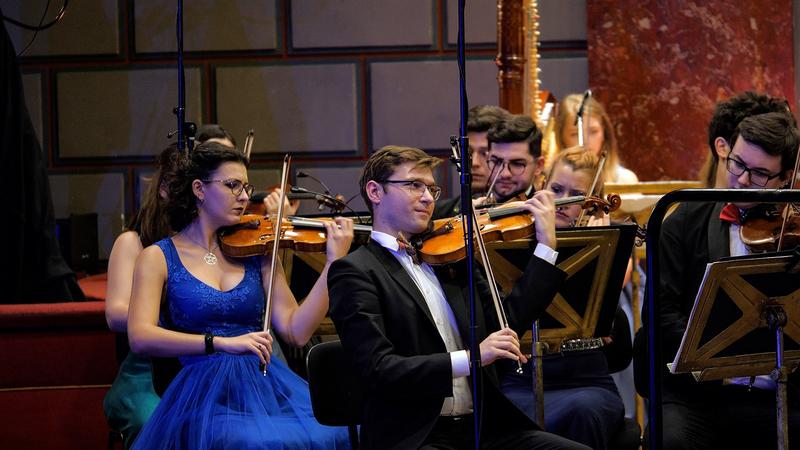 ​Orchestra Română de Tineret: Foto Virgil Oprina, Foto: Tinerimea Romana