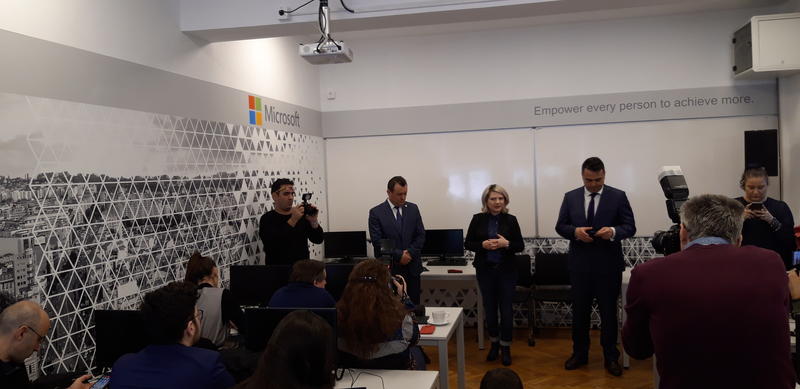 ASE laborator, Foto: Hotnews