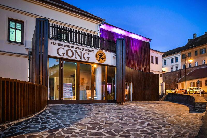 Gong - Outside, Foto: Teatrul Gong Sibiu