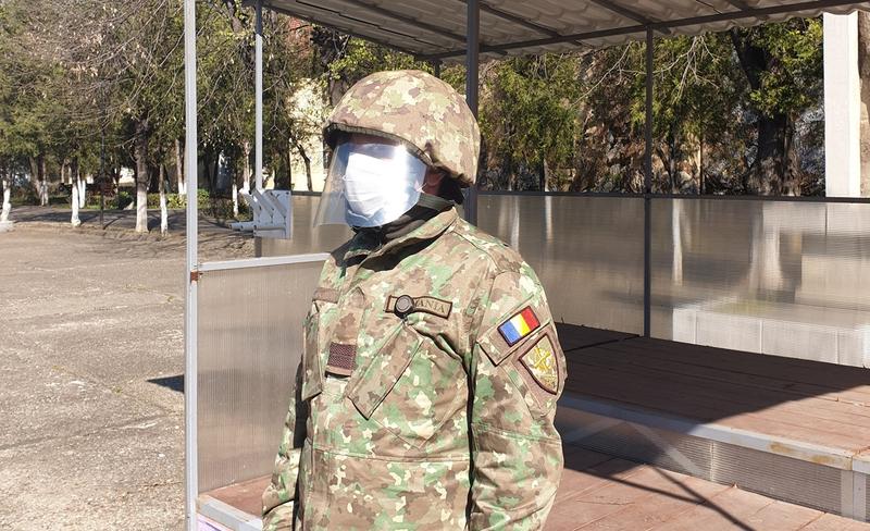 Militar cu viziera, Foto: MApN