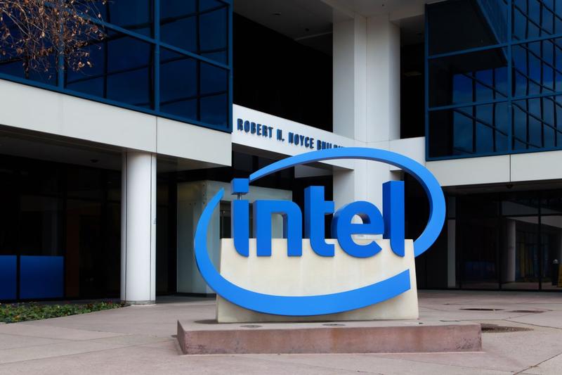 Logo-ul Intel, Foto: Ken Wolter | Dreamstime.com