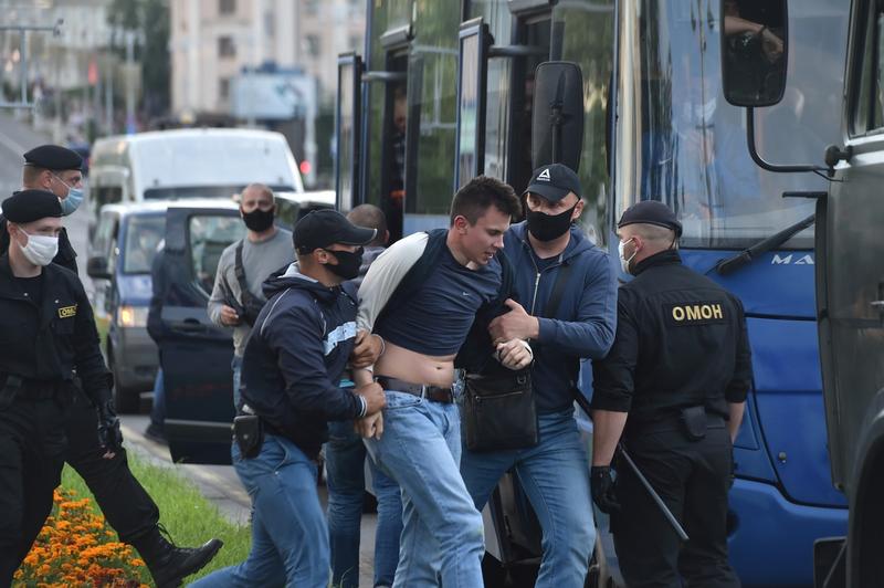 Protestatari Belarus retinuti, Foto: Sergei GAPON / AFP / Profimedia