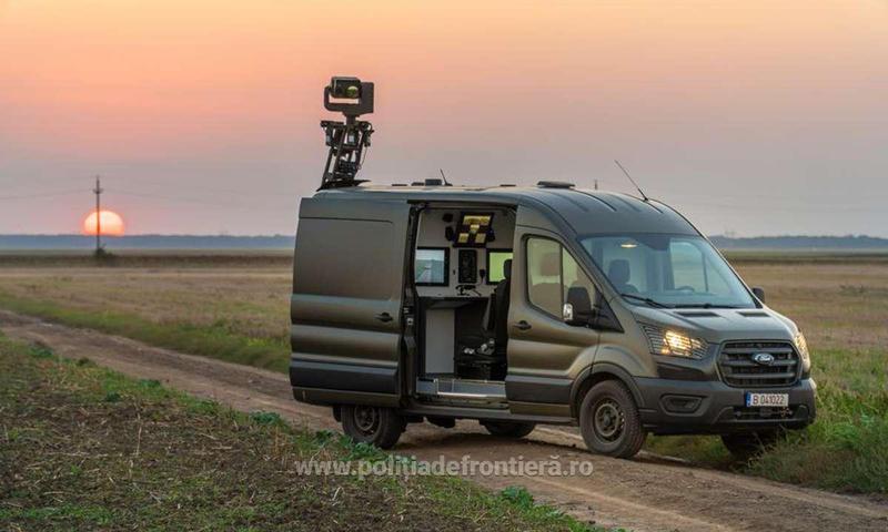 Autospeciale de supraveghere cu termoviziune, Foto: politiadefrontiera.ro